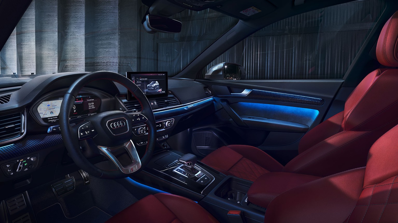 Dashboard interior view of the Audi SQ5